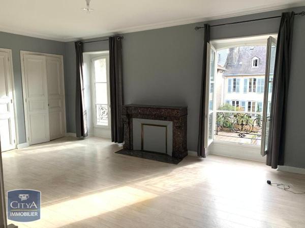 Appartement à louer 3 pièces 64.25m² Pau (64000)