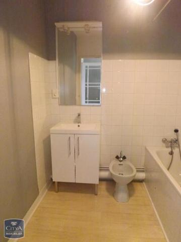 Appartement à louer 3 pièces 64.25m² Pau (64000)