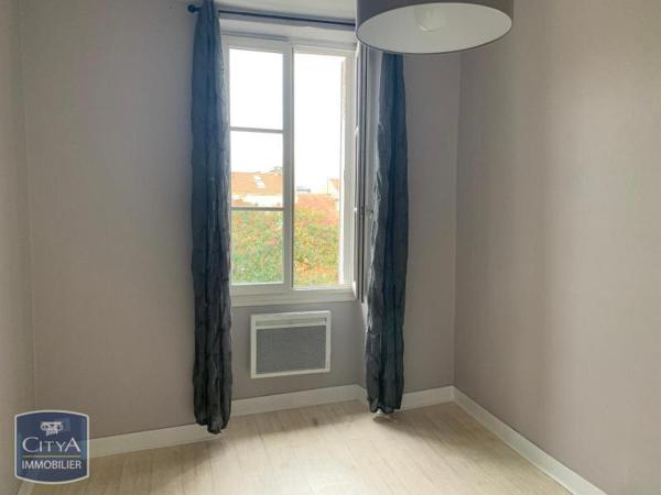 Appartement à louer 3 pièces 64.25m² Pau (64000)
