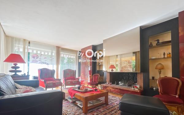 Maison à vendre    8 pièces • 169 m2 Montluçon
