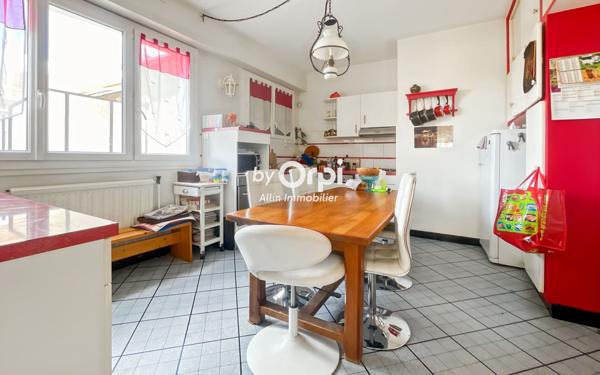 Maison à vendre    8 pièces • 169 m2 Montluçon