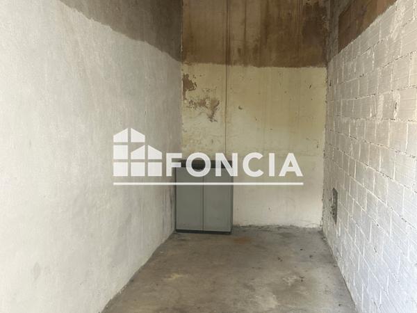 Location Parking 10 m² - 70 AVENUE JEAN JAURES Cahors 46000