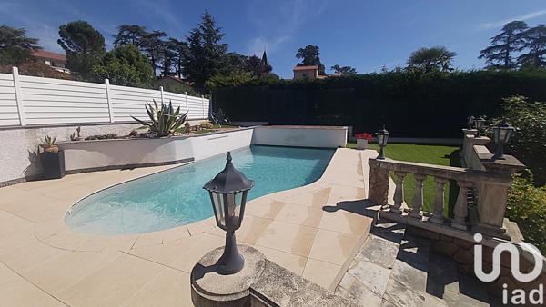 Maison à vendre 5 pièces 112 m² Saint-Martin-la-Plaine