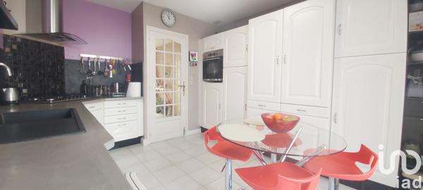 Maison à vendre 5 pièces 112 m² Saint-Martin-la-Plaine