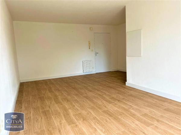 Appartement à louer 2 pièces 57.5m² Plérin (22190)