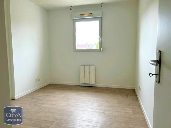 Appartement à louer 2 pièces 57.5m² Plérin (22190)