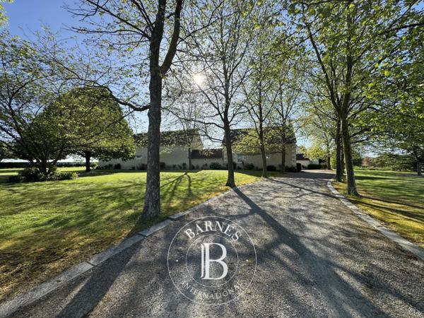 Loches, Propriété 6 Chambres -  248 m² à vendre