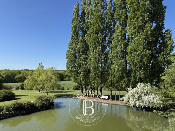 Loches, Propriété 6 Chambres -  248 m² à vendre
