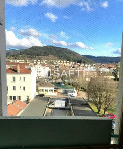 Appartement avec une cave et garage