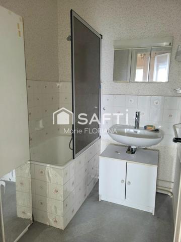 Appartement avec une cave et garage