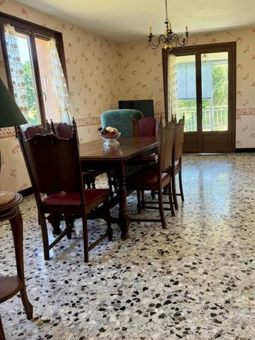 Ensemble immobilier Rare avec une vue imprenable