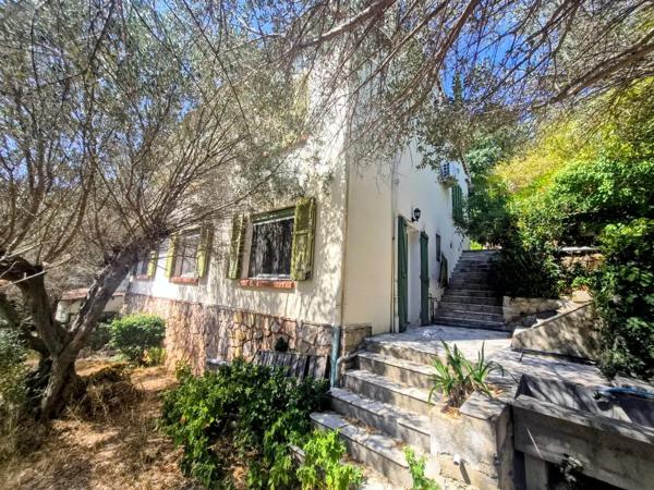 Achat - Maison La Valette-du-Var 83160 9 pièces 220 m 2 3100 m 2