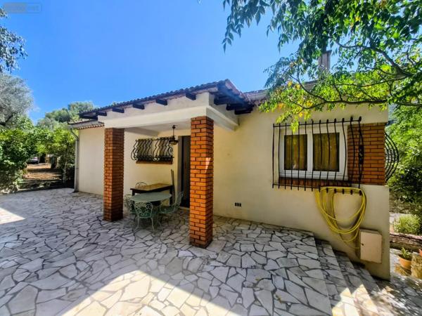 Achat - Maison La Valette-du-Var 83160 9 pièces 220 m 2 3100 m 2