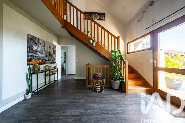 Maison à vendre 8 pièces 240 m² Dole