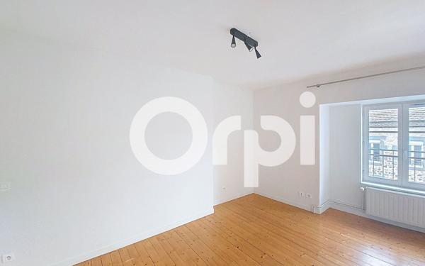 Appartement à louer    3 pièces • 66,32 m2 Saint-Flour