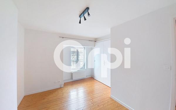 Appartement à louer    3 pièces • 66,32 m2 Saint-Flour