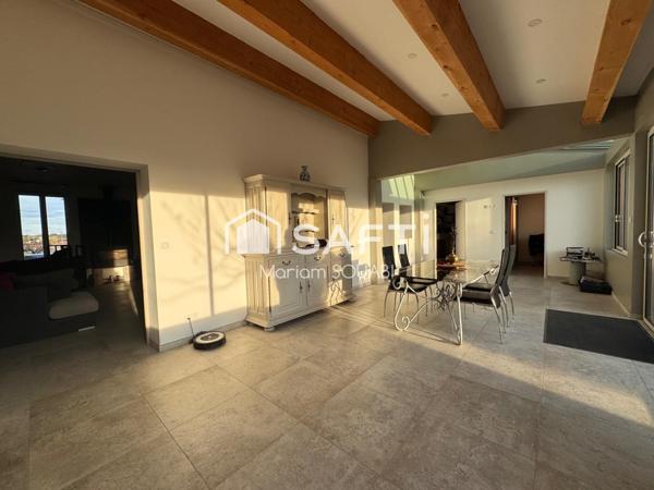 Maison 176m2, parcelle 8103m2