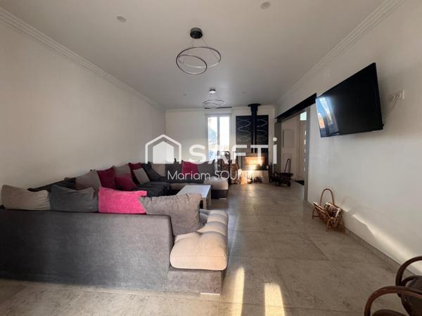 Maison 176m2, parcelle 8103m2