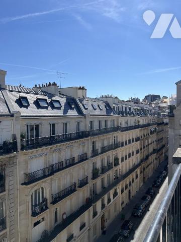 BEL APPARTEMENT TRAVERSANT 3 PIECES 