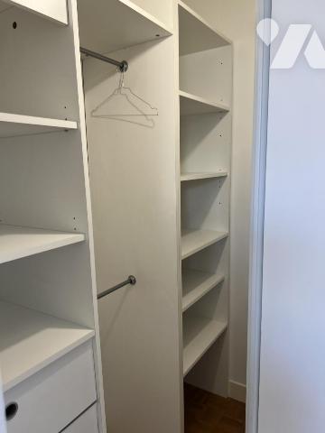 BEL APPARTEMENT TRAVERSANT 3 PIECES 