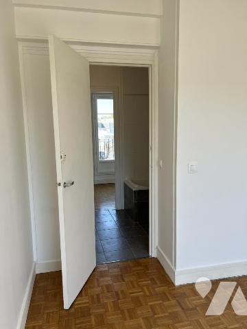 BEL APPARTEMENT TRAVERSANT 3 PIECES 