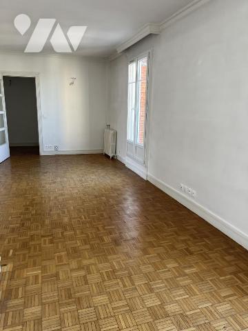 BEL APPARTEMENT TRAVERSANT 3 PIECES 