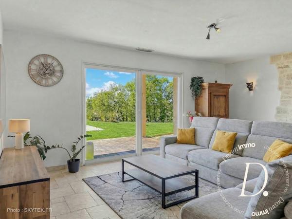Maison contemporaine avec vue Pyrénées