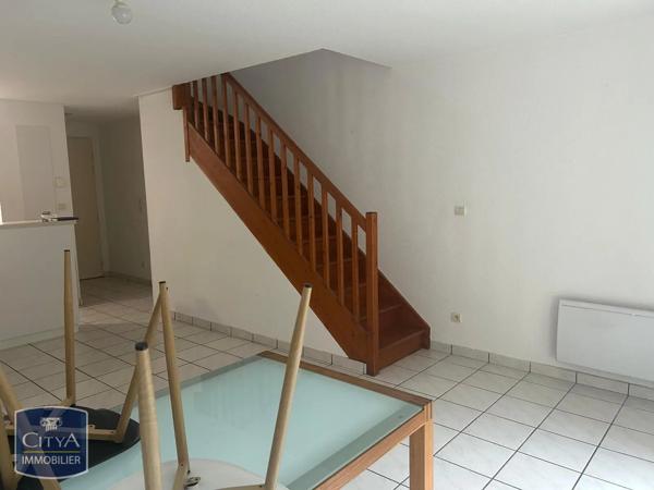 Maison à louer 3 pièces 62.57m² La Ville-Dieu-du-Temple (82290)