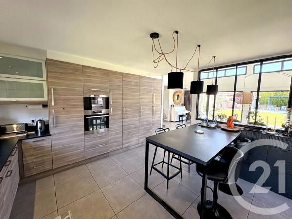 Maison à vendre  6 pièces - 219,86 m 2   TOURNEFEUILLE  - 31