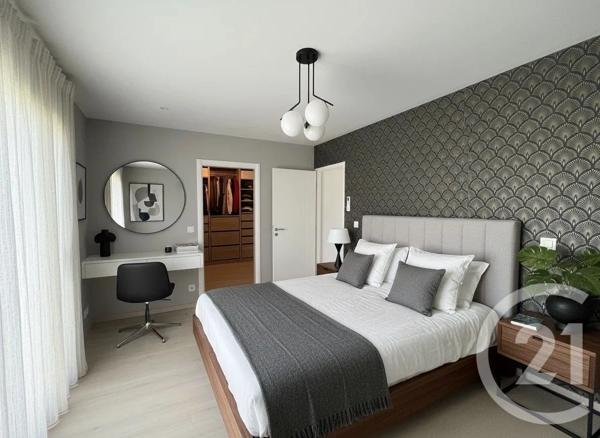 Maison à vendre  6 pièces - 219,86 m 2   TOURNEFEUILLE  - 31
