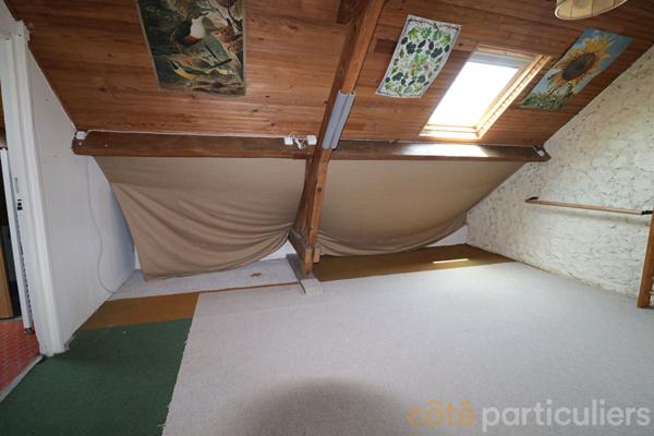 Vente
                Maison133 m² - 9 Pièces -
                    ORLEANS (45000)