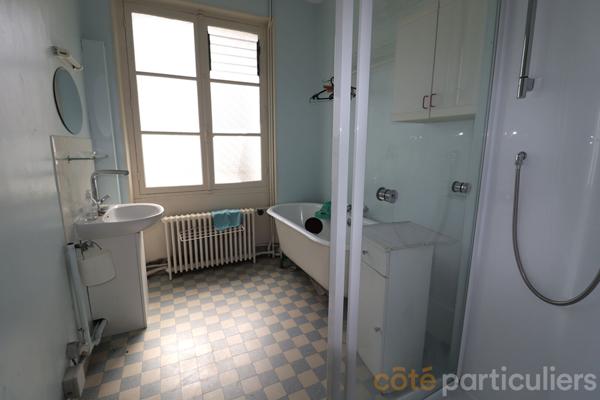 Vente
                Maison133 m² - 9 Pièces -
                    ORLEANS (45000)