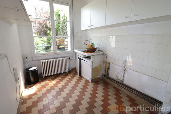 Vente
                Maison133 m² - 9 Pièces -
                    ORLEANS (45000)