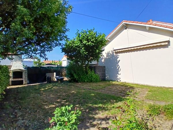 Maison familiale 4 pièces - 104 m2 - Bourg de Saint Philbert De Grand Lieu avec jardin 1111 m2