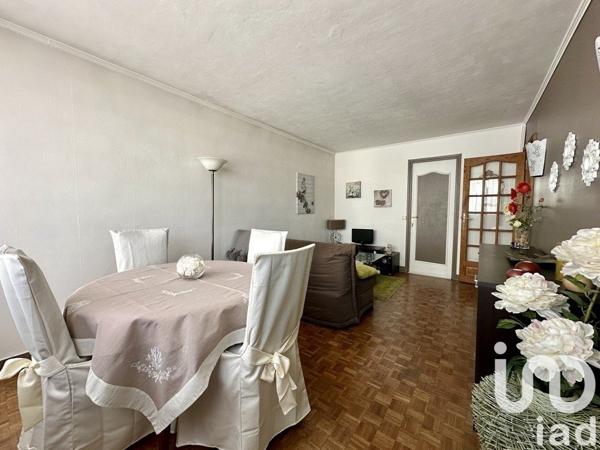 Appartement 3 pièces de 49 m² à Asnières-sur-Seine (92600)