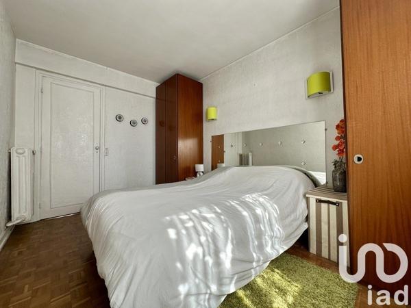 Appartement 3 pièces de 49 m² à Asnières-sur-Seine (92600)