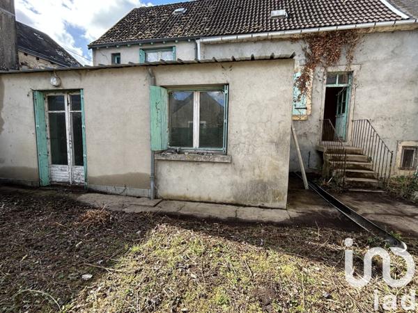 Maison traditionnelle 6 pièces de 100 m² à Le Pont-Chrétien-Chabenet (36800)