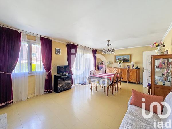 Maison traditionnelle 5 pièces de 92 m² à Gretz-Armainvilliers (77220)