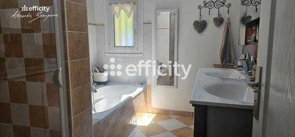 Maison
         6 pièces
        - 95 m² 269 000 € *