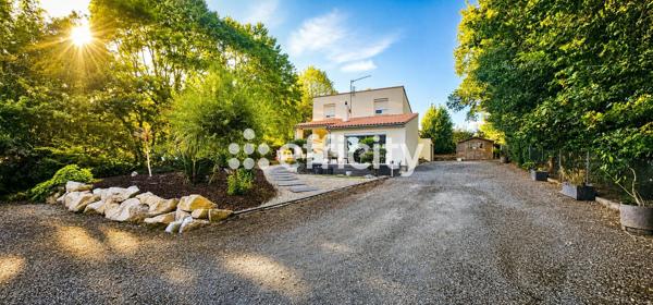 Maison
         6 pièces
        - 95 m² 269 000 € *