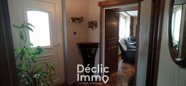 Vente maison Montjean, 123m² 6 pièces 85 000€ avec garage