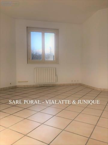 Appartement à louer à Ambérieu-en-Bugey dans l'Ain (01500), ref : 01031-L695