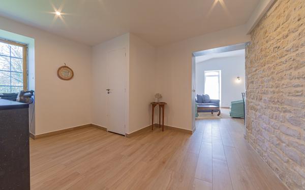 Propriete  26 pièce(s)  10 chambre(s)  701.75 m²