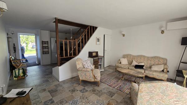 Propriete  26 pièce(s)  10 chambre(s)  701.75 m²