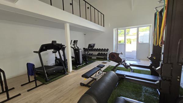 Propriete  26 pièce(s)  10 chambre(s)  701.75 m²