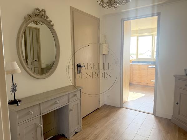 Un appartement élégant, lumineux et parfaitement entretenu… un véritable coup de cœur à découvrir sans tarder