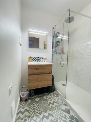 À vendre – Élégant appartement 3/4 pièces de 65 m² – Saint Barnabé