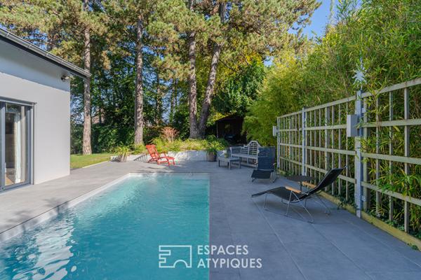 Maison d’architecte aux lignes élégantes avec piscine et jardin