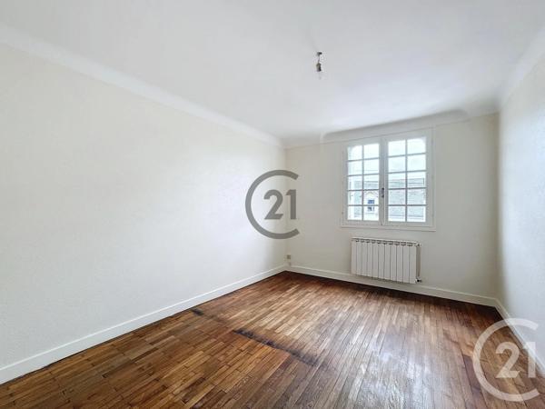 Maison à vendre  6 pièces - 106,34 m 2   GUERANDE  - 44