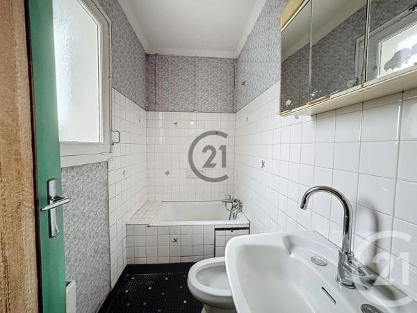 Maison à vendre  6 pièces - 106,34 m 2   GUERANDE  - 44